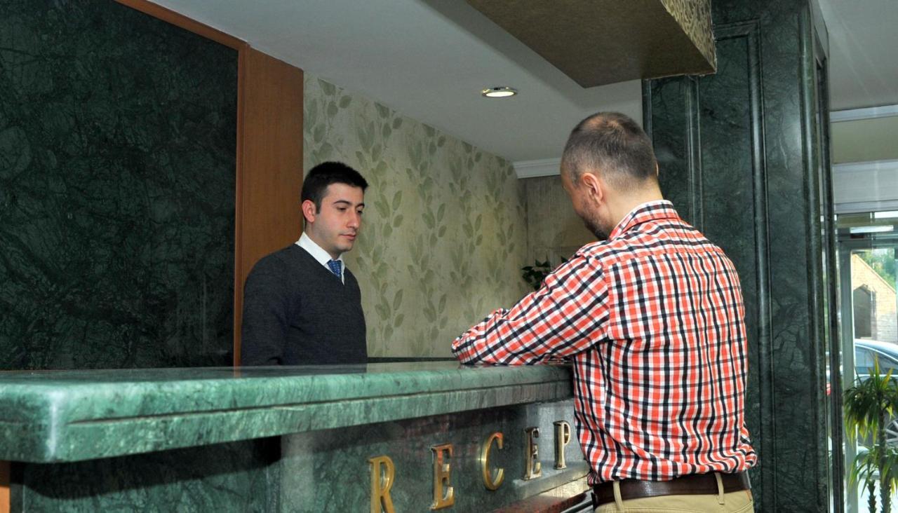 Lion City Hotel Ankara Bagian luar foto